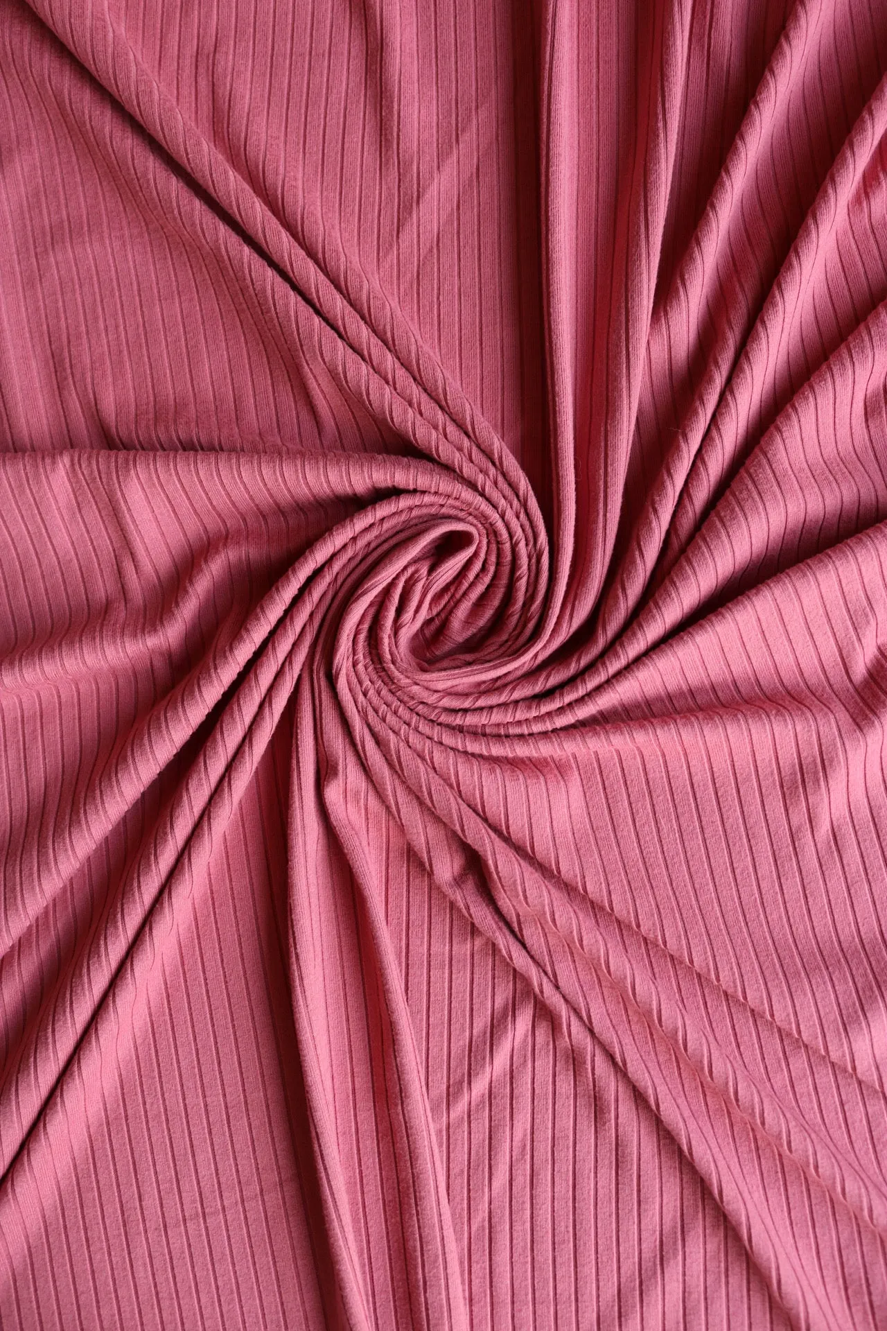 4YD 28IN REMNANT; Colonial Rose 8x3 Yummy Rib Knit