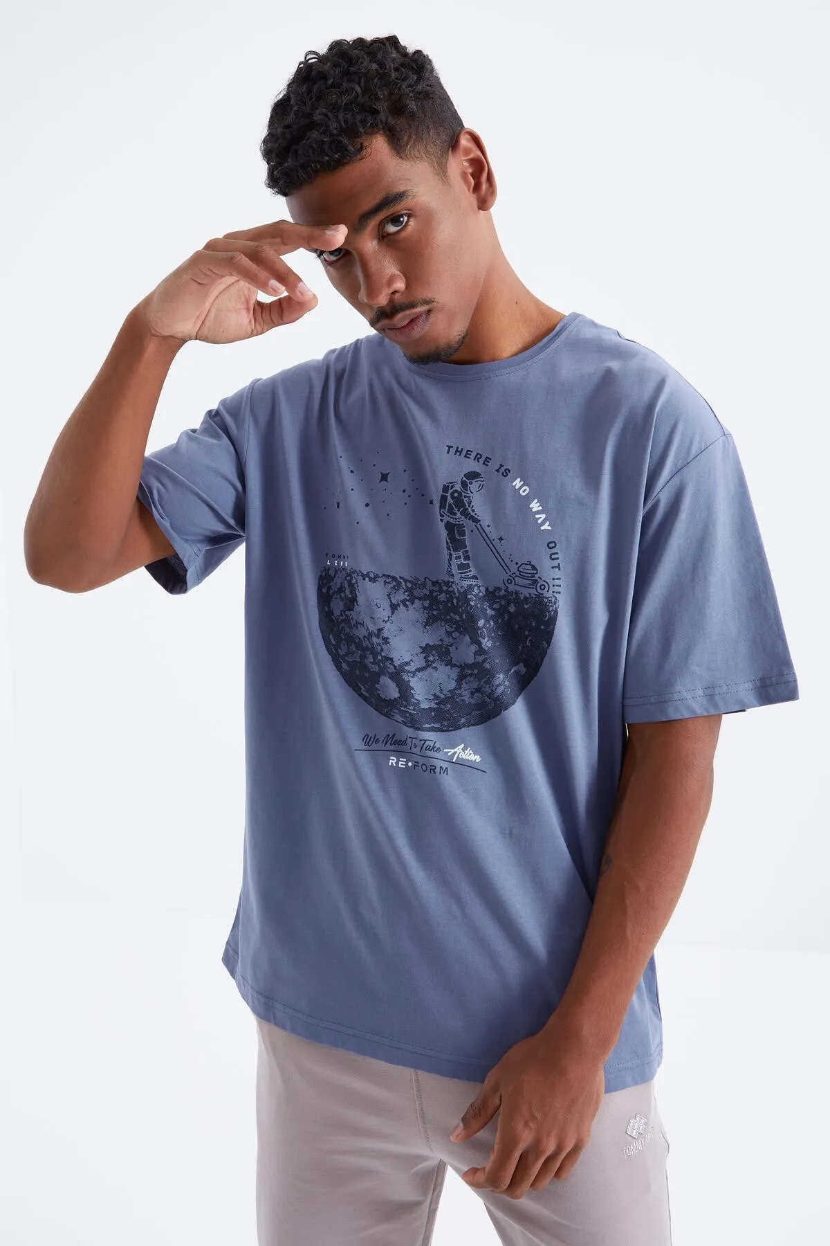 baskili o yaka erkek oversize t-shirt - 88098