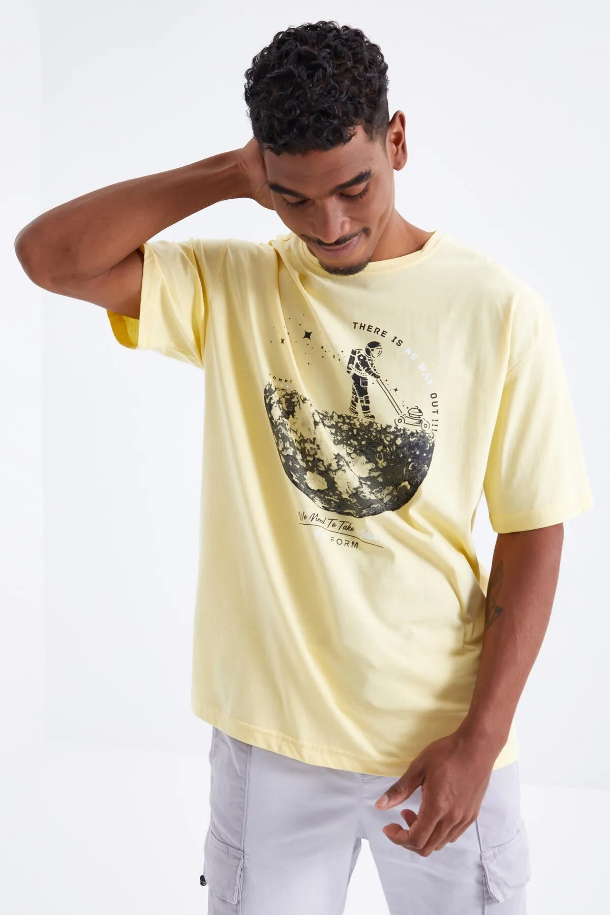 baskili o yaka erkek oversize t-shirt - 88098