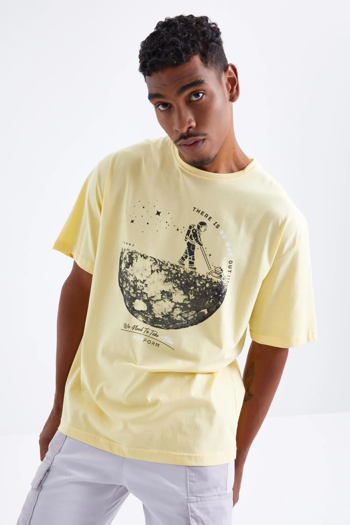 baskili o yaka erkek oversize t-shirt - 88098