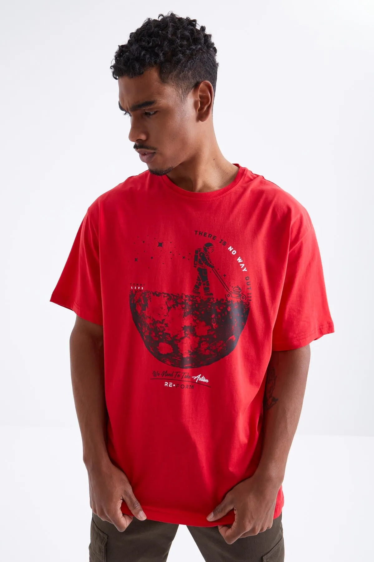 baskili o yaka erkek oversize t-shirt - 88098
