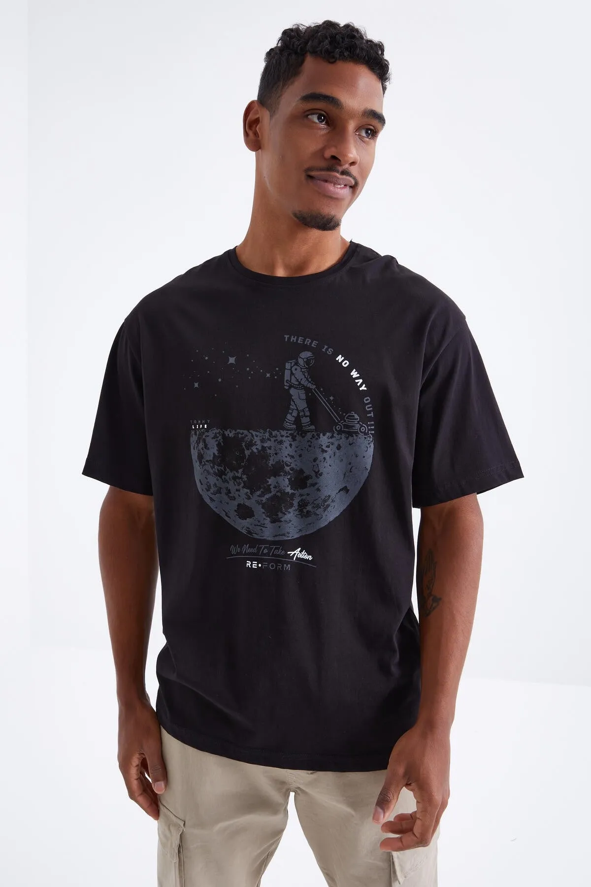 baskili o yaka erkek oversize t-shirt - 88098