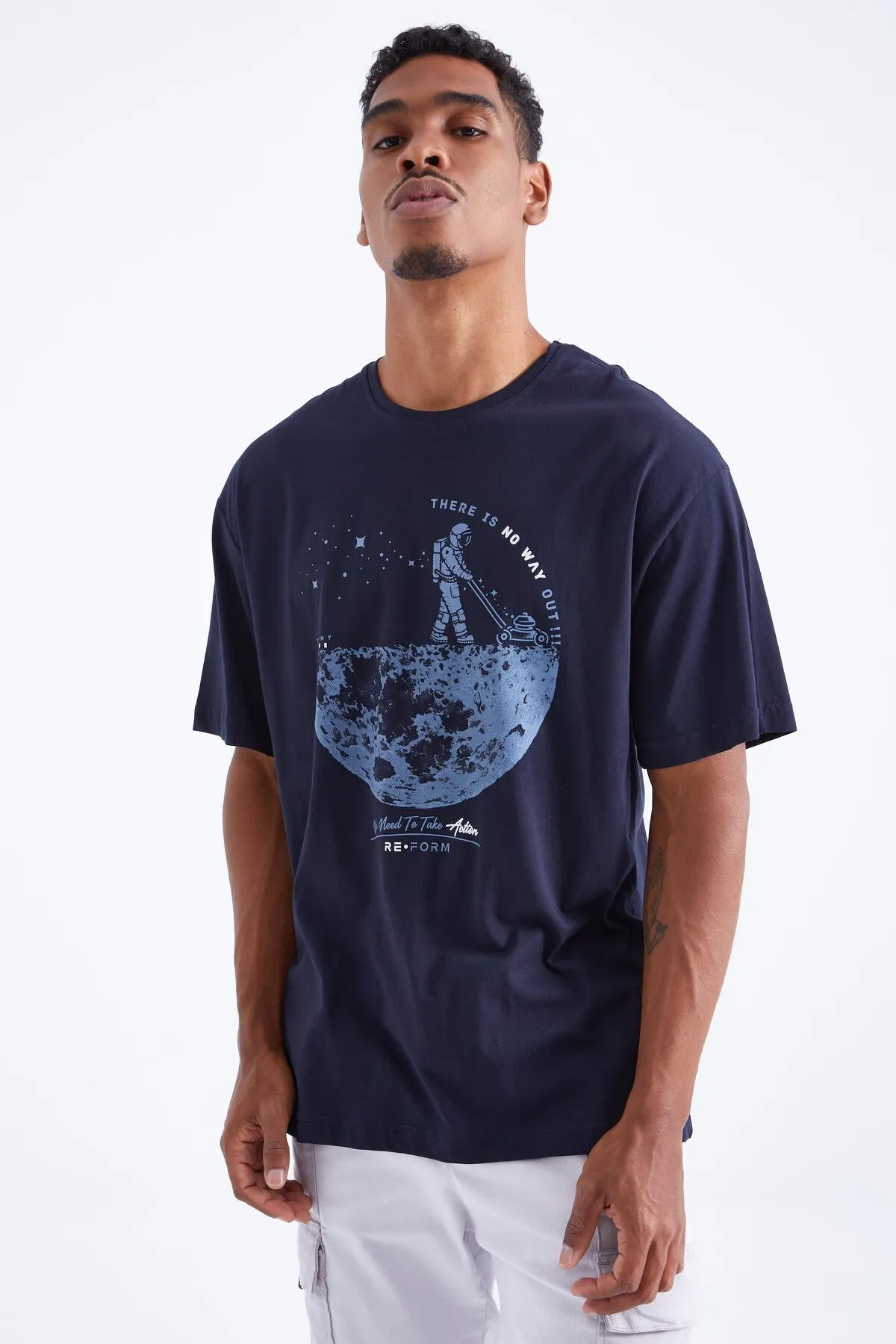 baskili o yaka erkek oversize t-shirt - 88098