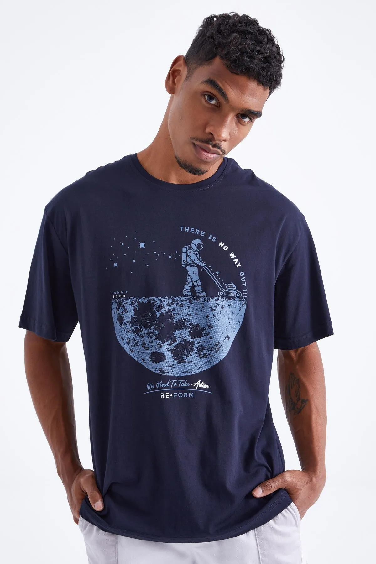 baskili o yaka erkek oversize t-shirt - 88098