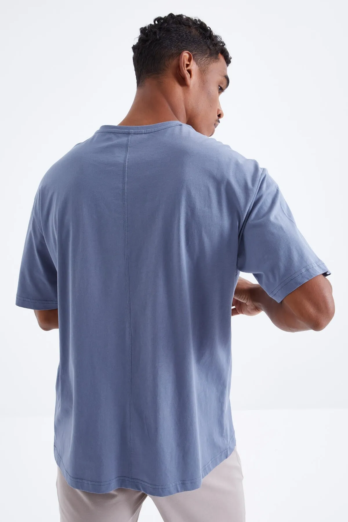 baskili o yaka erkek oversize t-shirt - 88098