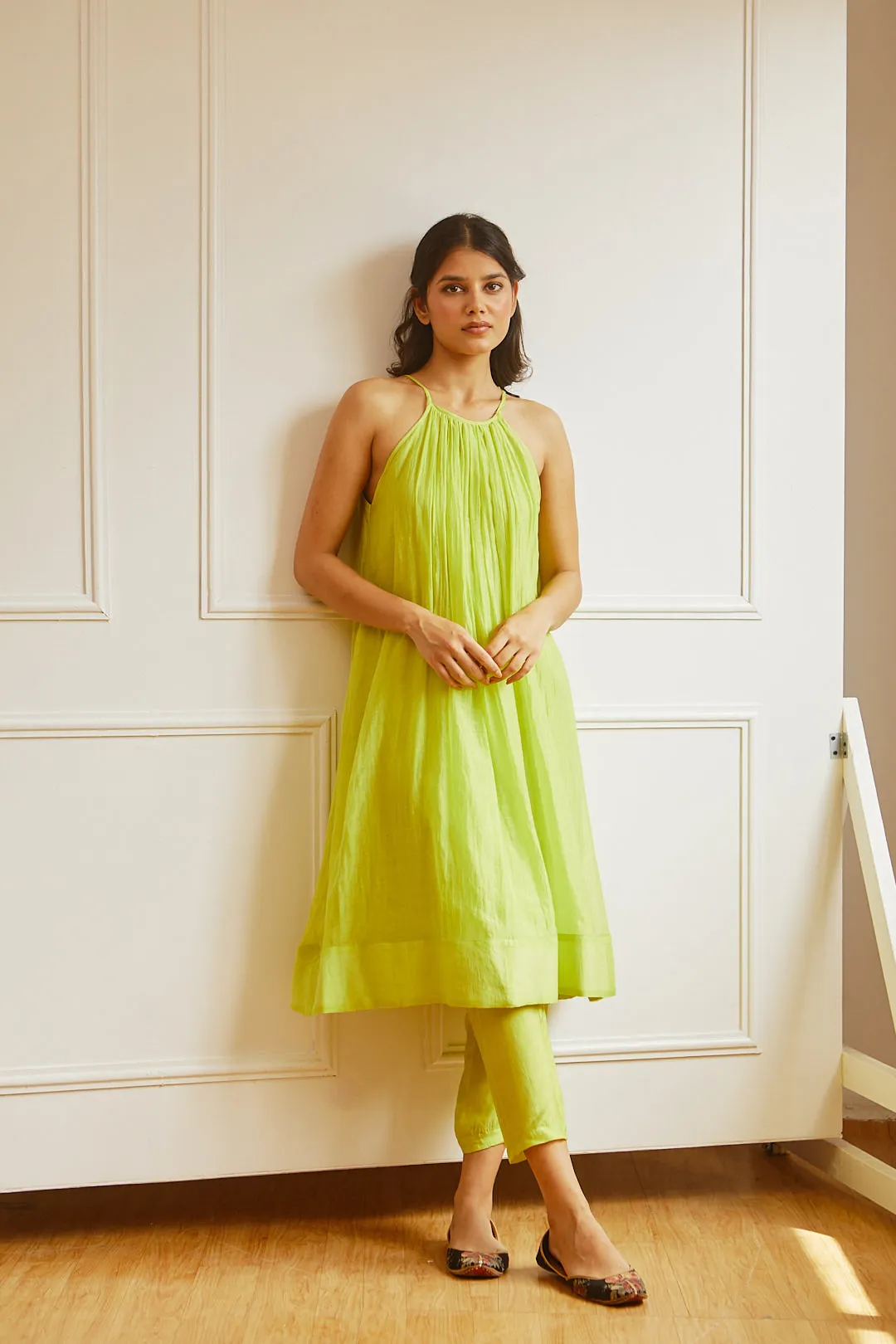 CHANDERI SLEEVEVELESS TUNIC SET