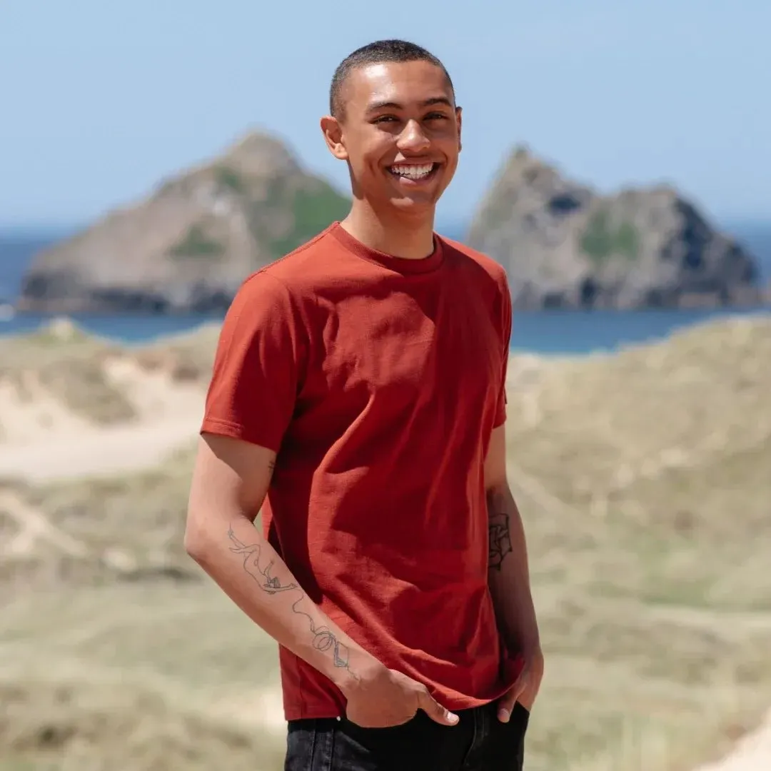Men's Basic T-Shirt