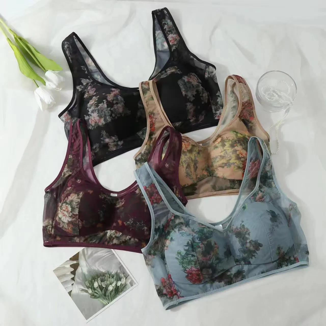 Summer's Best FriendsLace Buttonless Comfortable Bra