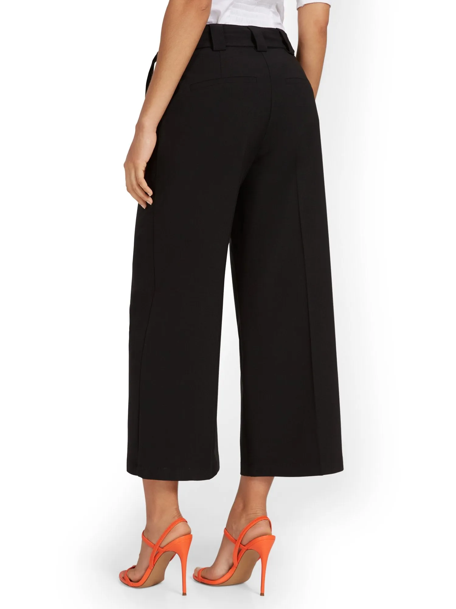 Tie-Waist Wide-Leg Capri Pant