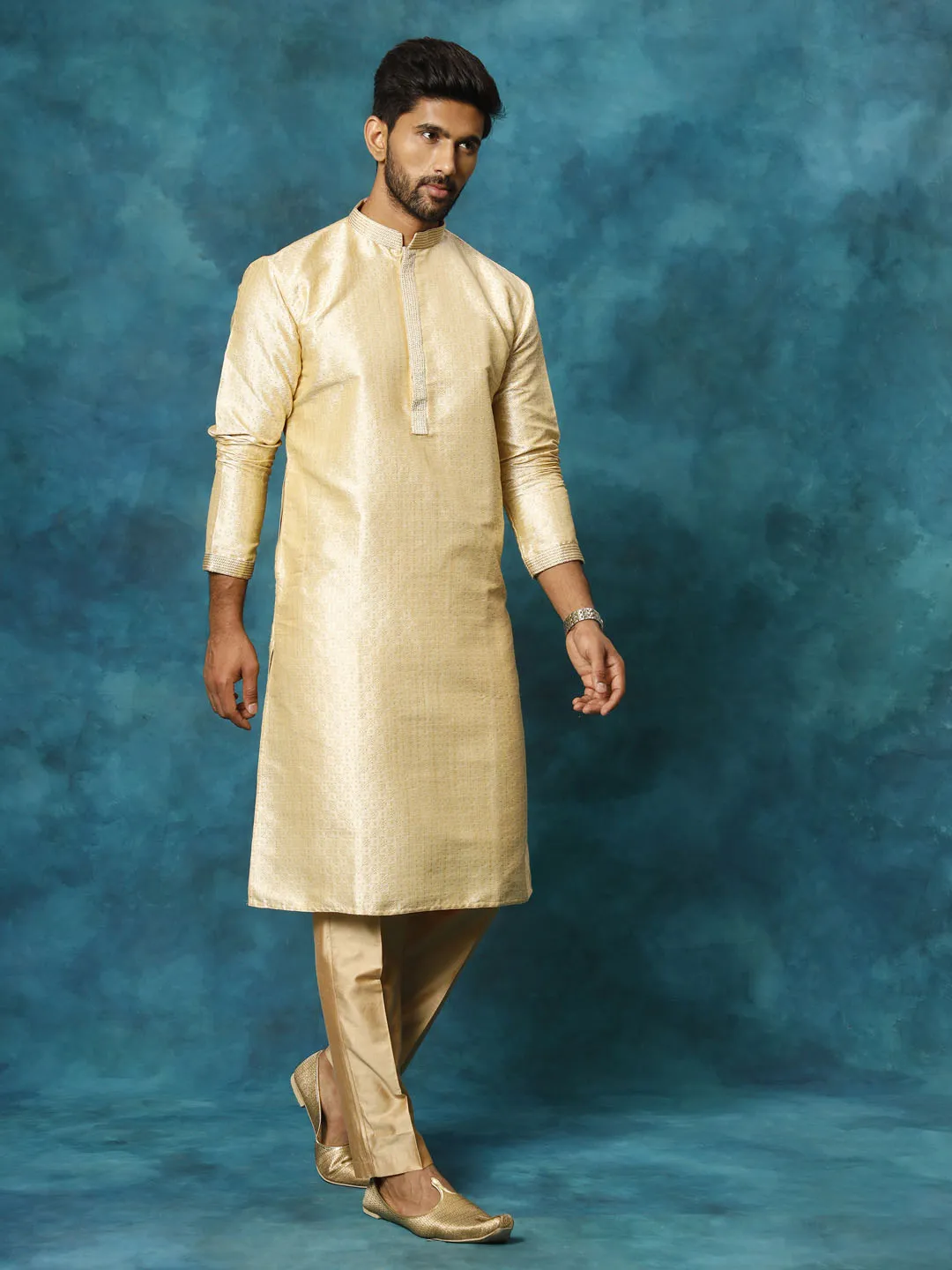 VASTRAMAY Men's Silk Blend Kurta Pyjama