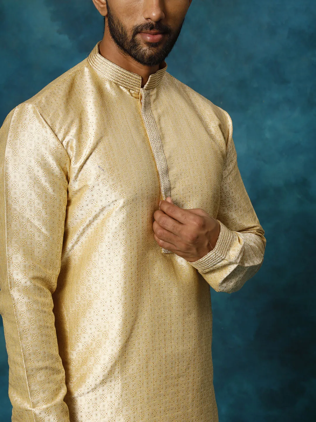 VASTRAMAY Men's Silk Blend Kurta Pyjama