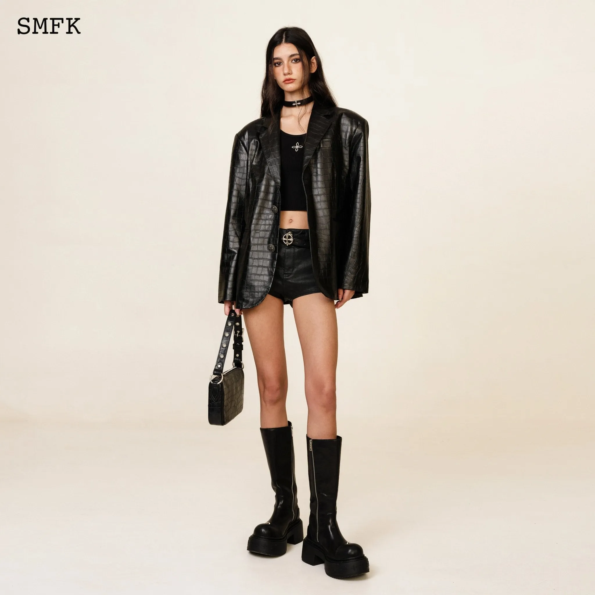 WildWorld Vintage Leather Black Crocodile Suit