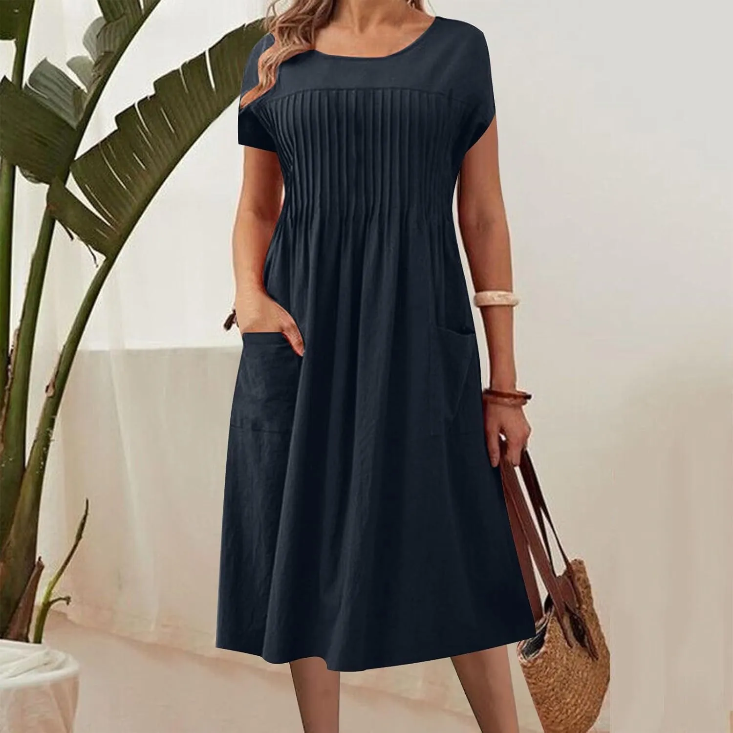 Women's Summer Plus Size Dresses Ladies Casual Short Sleeve Crewneck Pleated Midi Dress with Pockets for Beach Vacation